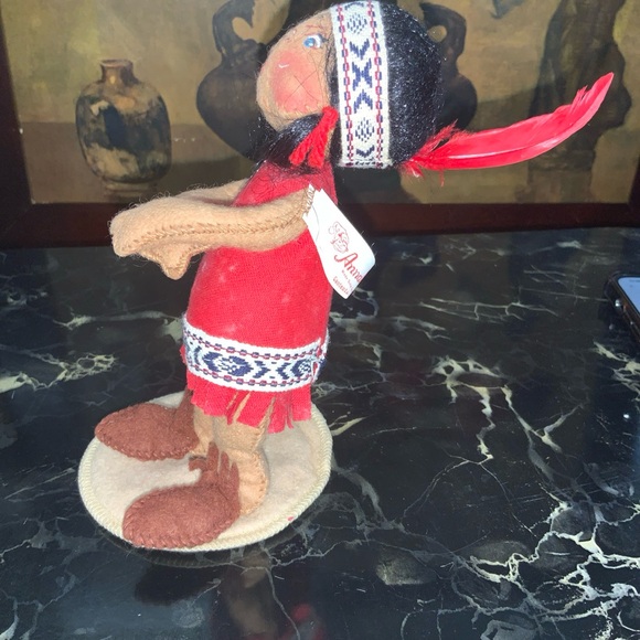 Annalee Doll Native American Girl. 1990 With Tag. Blue Eyes. Red Dress - Picture 3 of 4